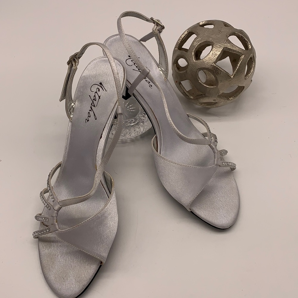 Beautiful Metaphor dress shoes